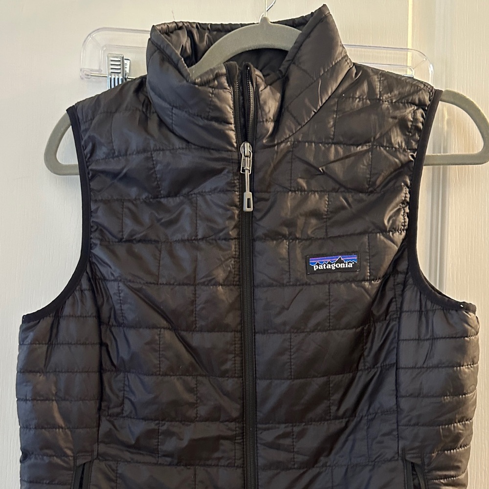 Patagonia Black Puffer Vest